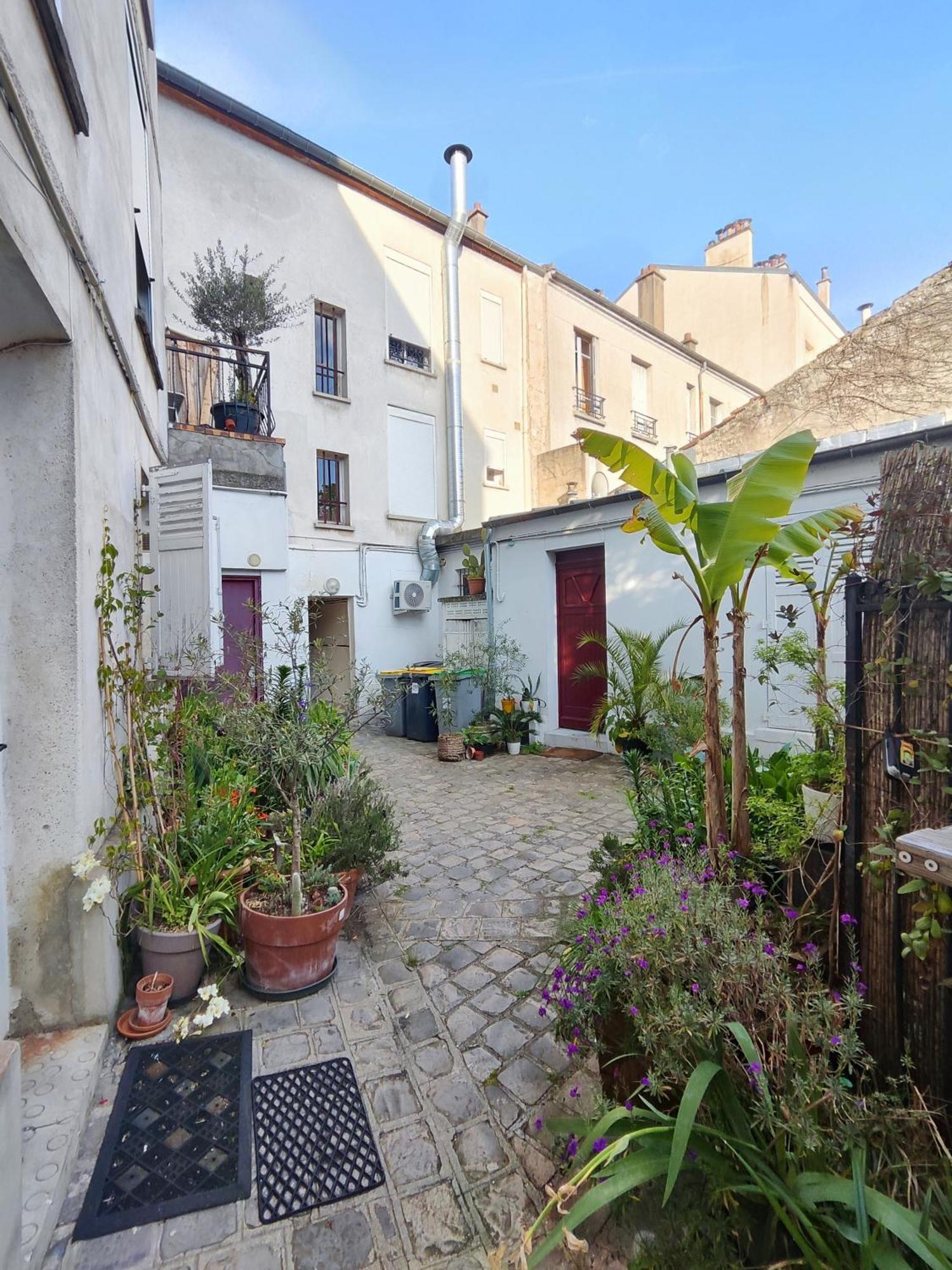 Charming Parisian Studio! Ивры-Сур-Сеине Экстерьер фото