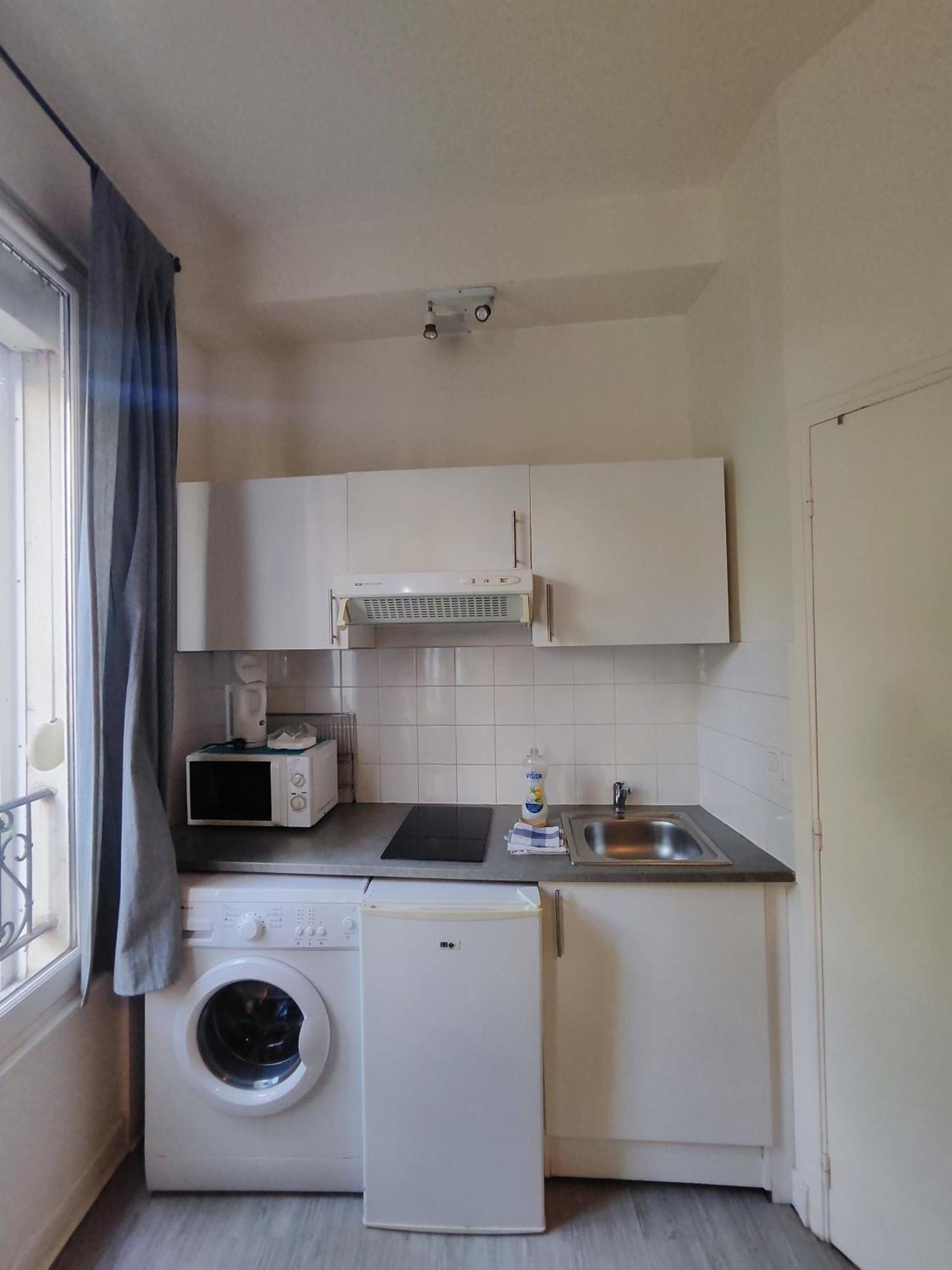 Charming Parisian Studio! Ивры-Сур-Сеине Экстерьер фото