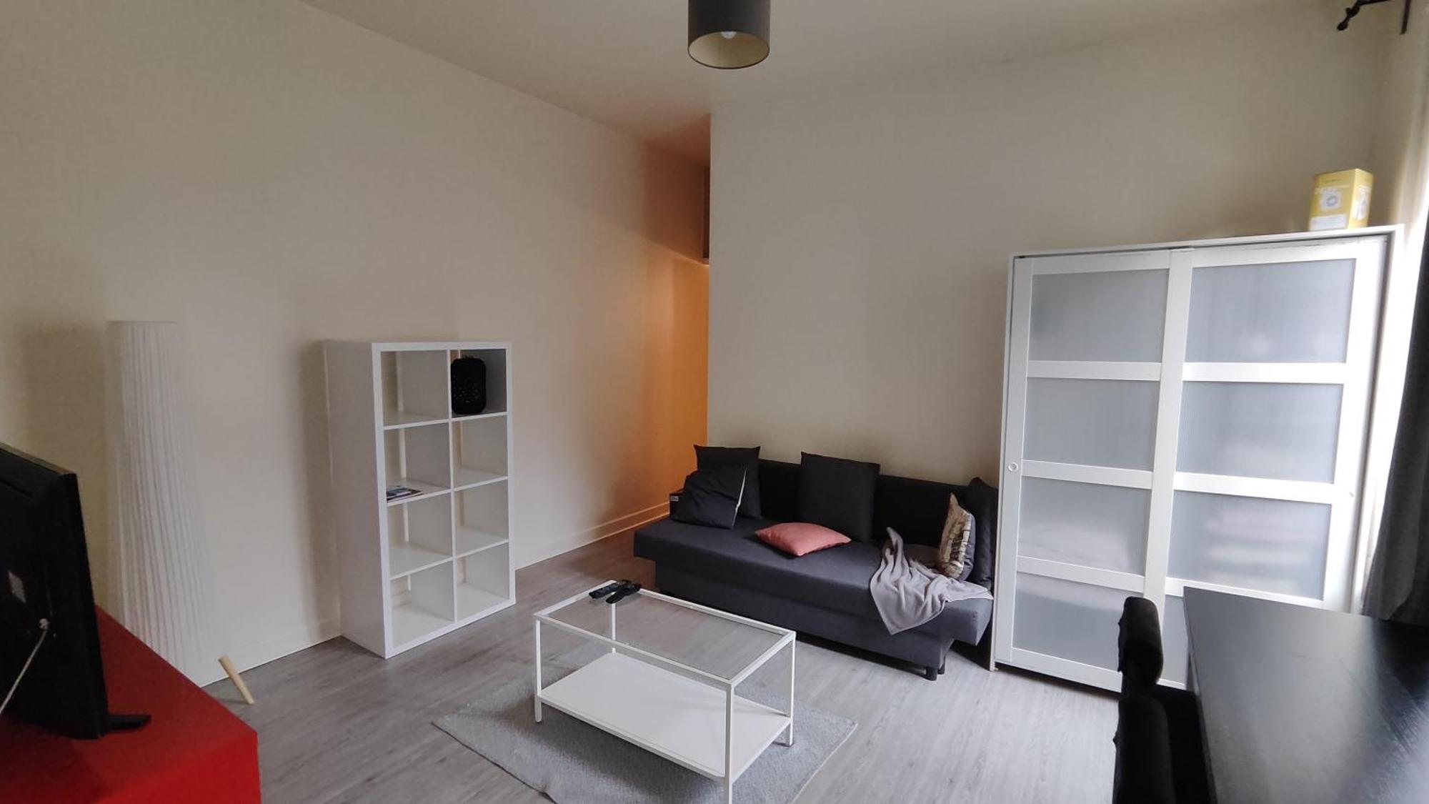 Charming Parisian Studio! Ивры-Сур-Сеине Экстерьер фото