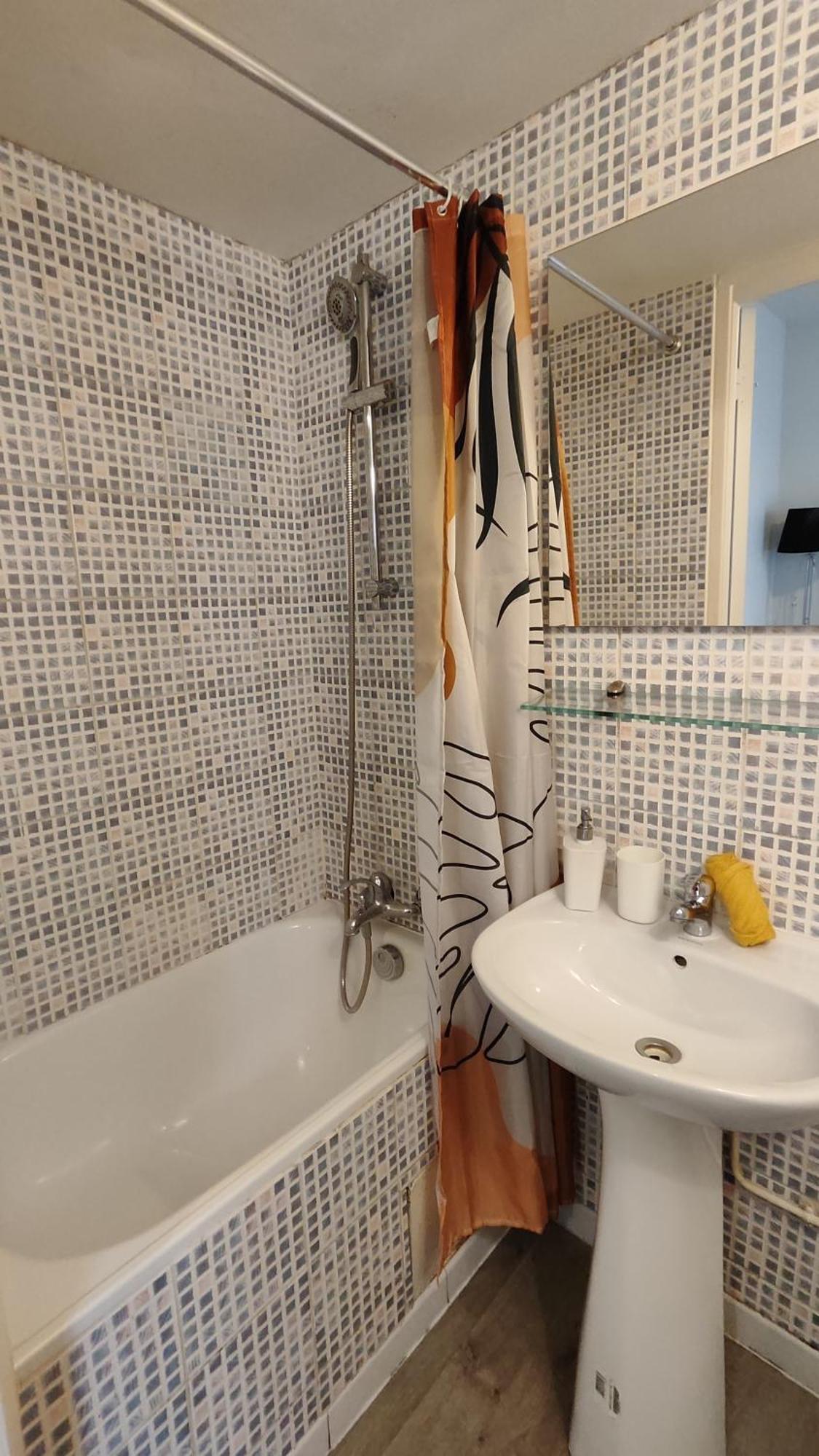 Charming Parisian Studio! Ивры-Сур-Сеине Экстерьер фото