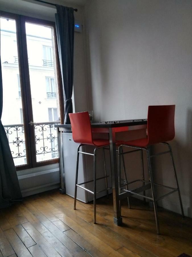 Апартаменты Charming Parisian Studio! Ивры-Сур-Сеине Экстерьер фото